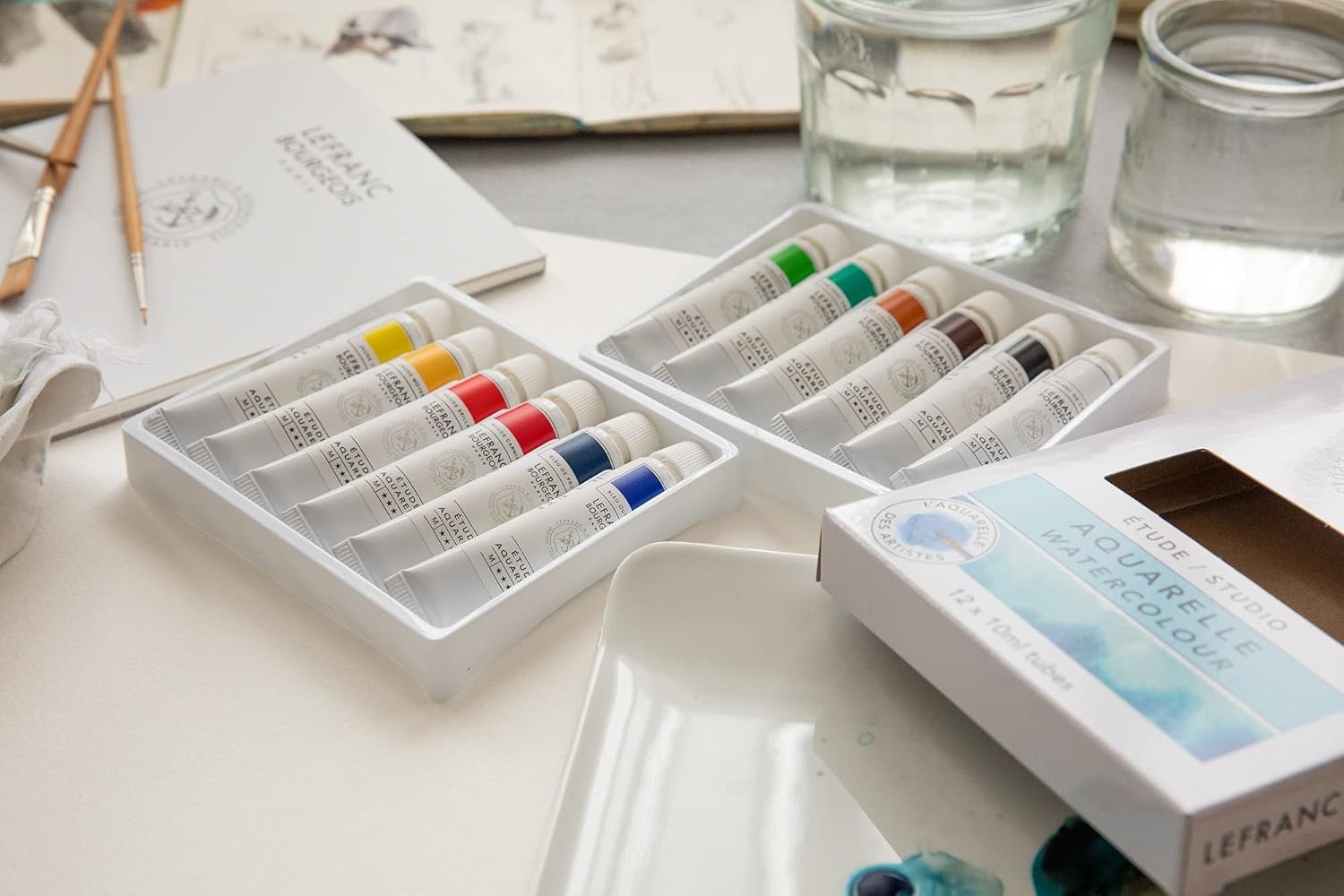 Boîte de 12 tubes de peinture aquarelle. Gamme etude/studio. LEFRANC BOURGEOIS  Tubes de 10ml